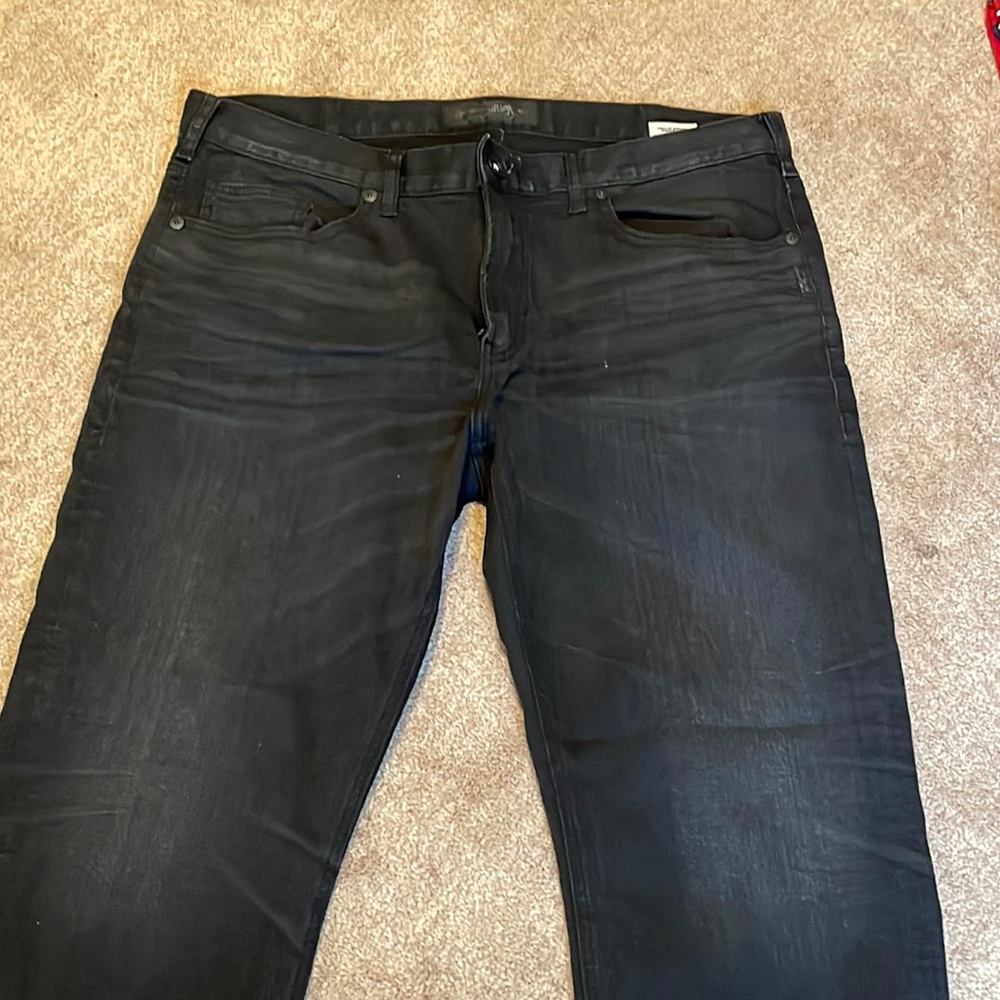 Silver Brand Jeans! Grayson cut. Like new!